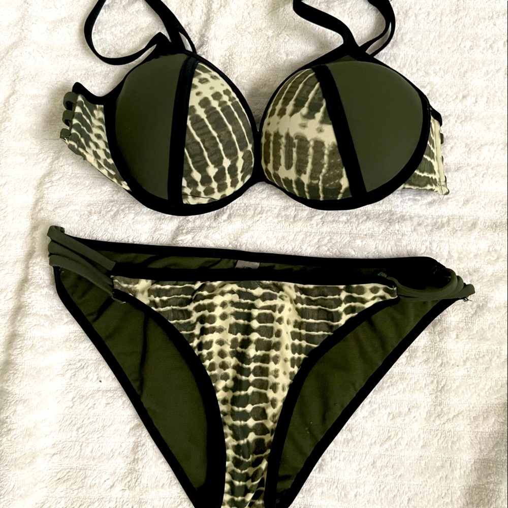 Army Green tiny Bikini with form underwire cups